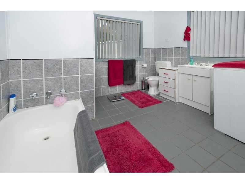 83 Alexander Parade, Arcadia Vale NSW 2283