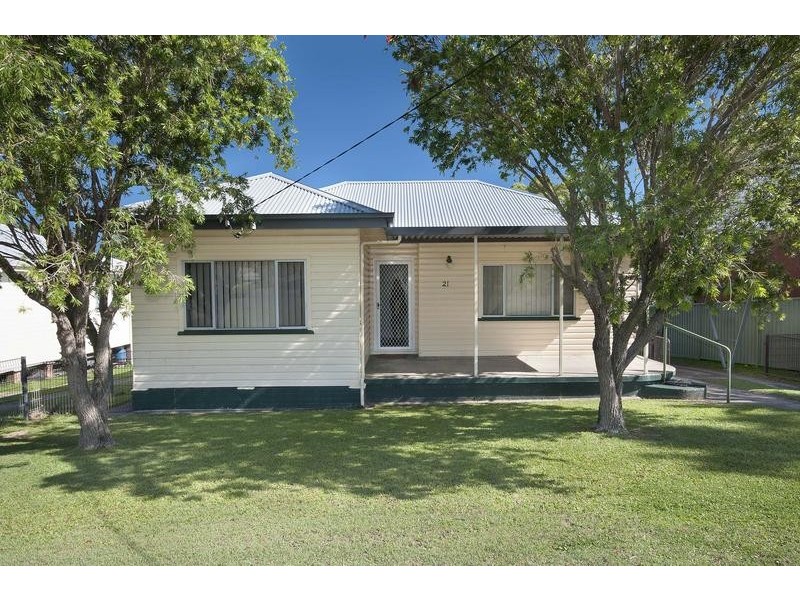 21 Fourth Street, Booragul NSW 2284