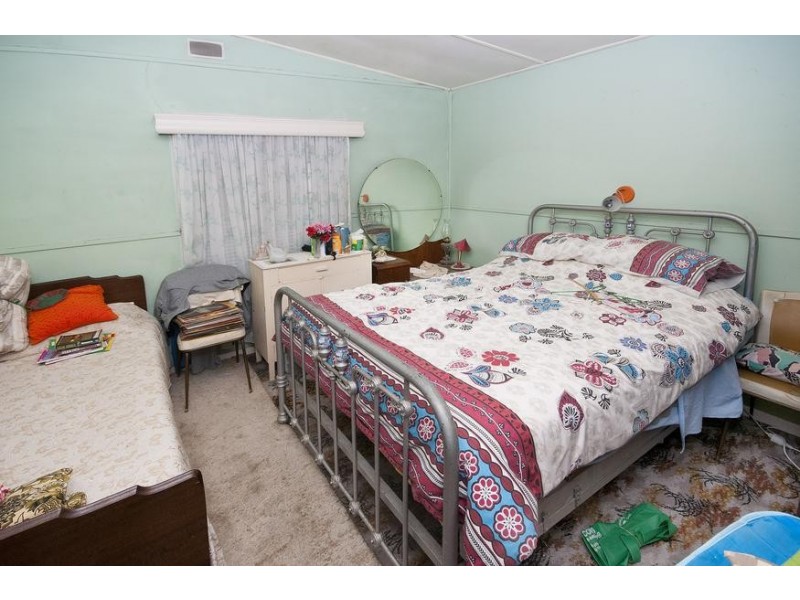 27 Charles Street, Blackalls Park NSW 2283