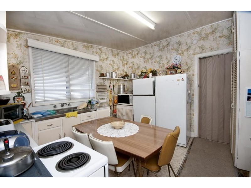 27 Charles Street, Blackalls Park NSW 2283