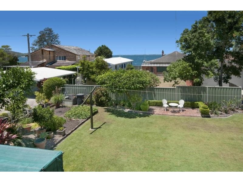 30a Ambrose Street, Carey Bay NSW 2283