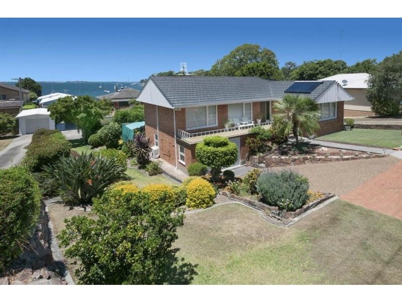 30a Ambrose Street, Carey Bay NSW 2283