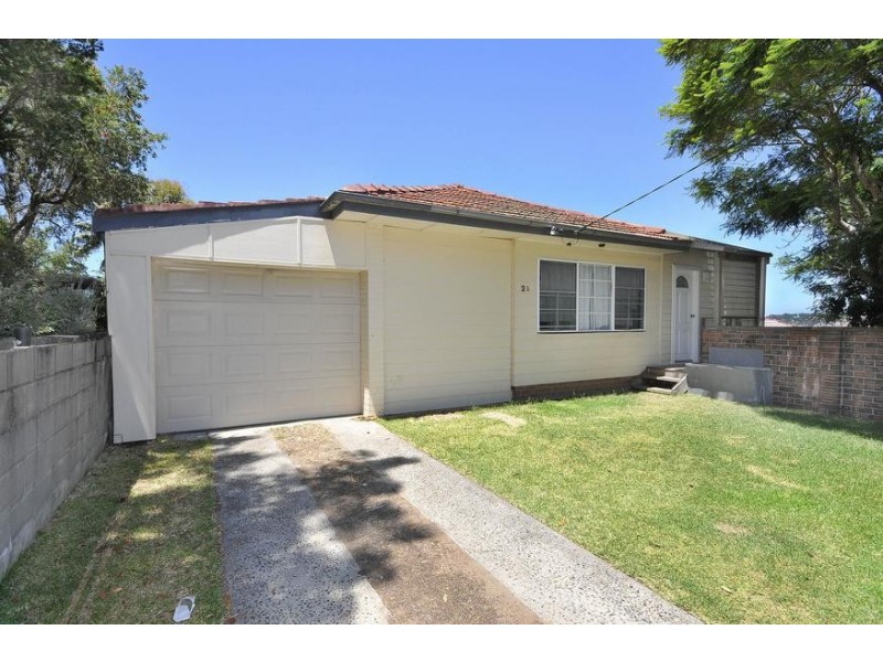 2A Fallside Street, Fishing Point NSW 2283