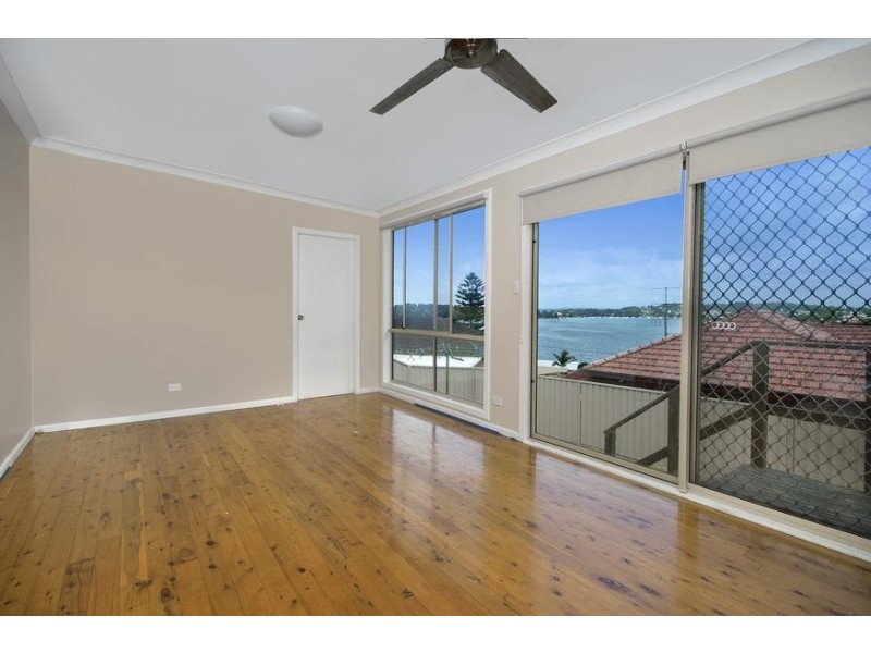 2A Fallside Street, Fishing Point NSW 2283