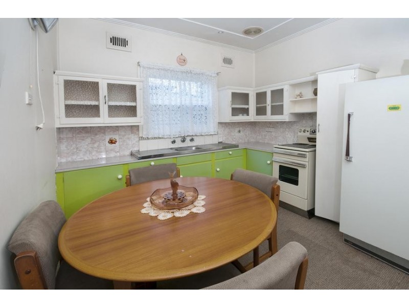 74 Thorne Street, Toronto NSW 2283