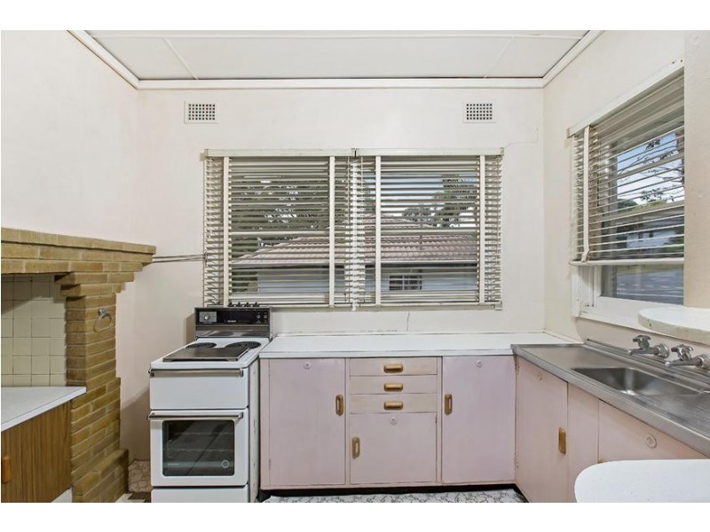 10 Marmong Street, Booragul NSW 2284