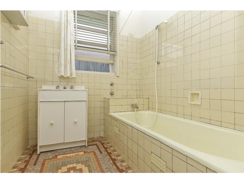 10 Marmong Street, Booragul NSW 2284