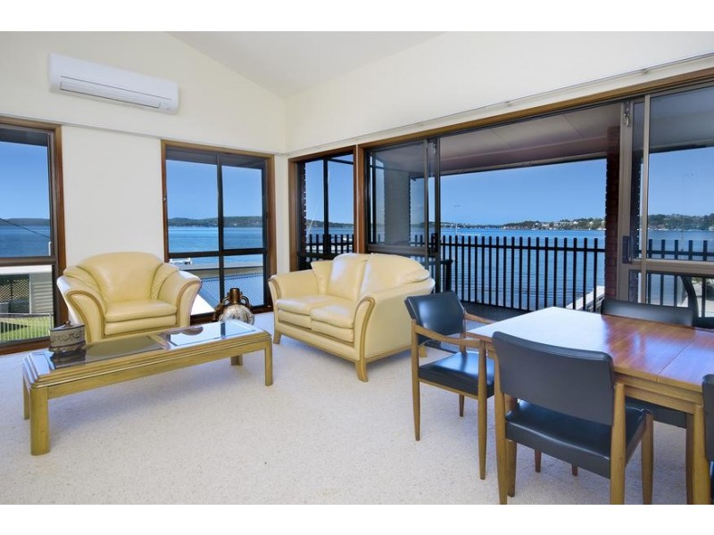 25 Grant Road, Coal Point NSW 2283