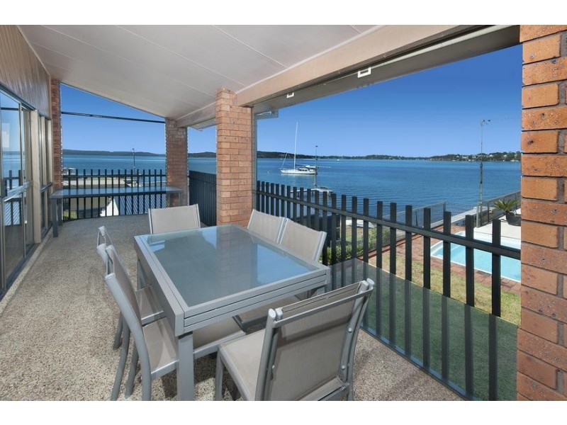 25 Grant Road, Coal Point NSW 2283