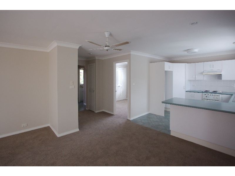 2/203A Excelsior Parade, Toronto NSW 2283