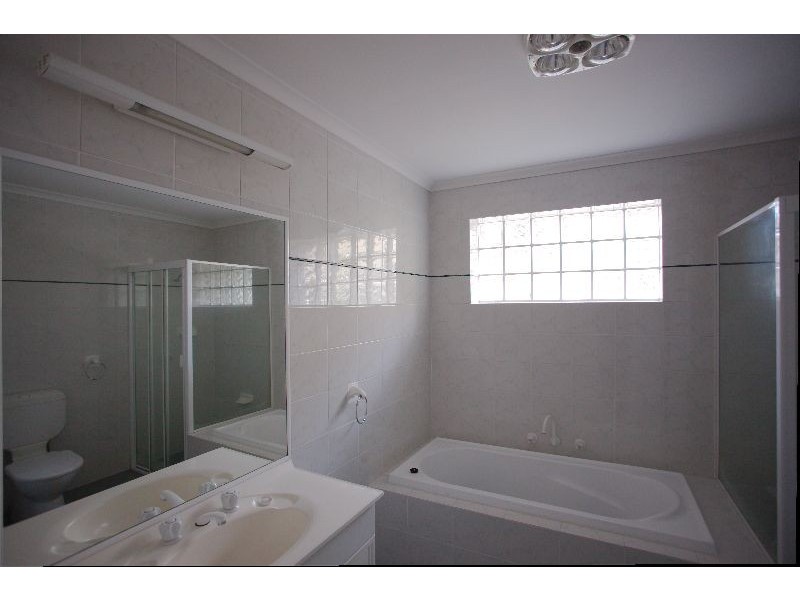 2/203A Excelsior Parade, Toronto NSW 2283