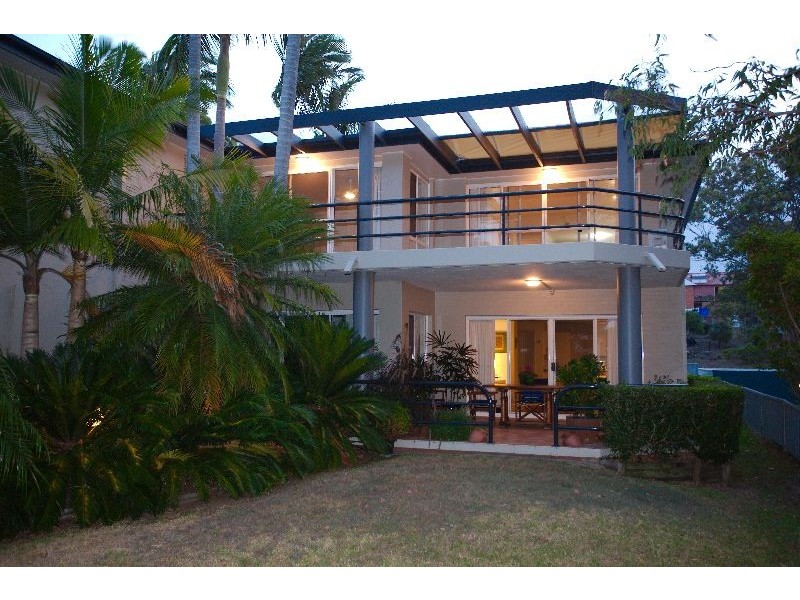 2/203A Excelsior Parade, Toronto NSW 2283