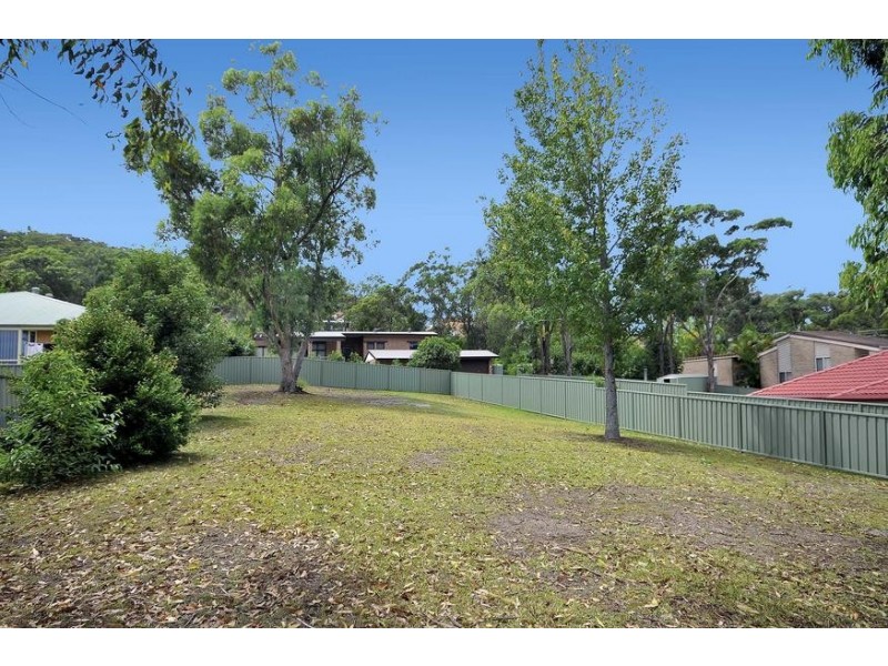 18 Turnbull Street, Fennell Bay NSW 2283