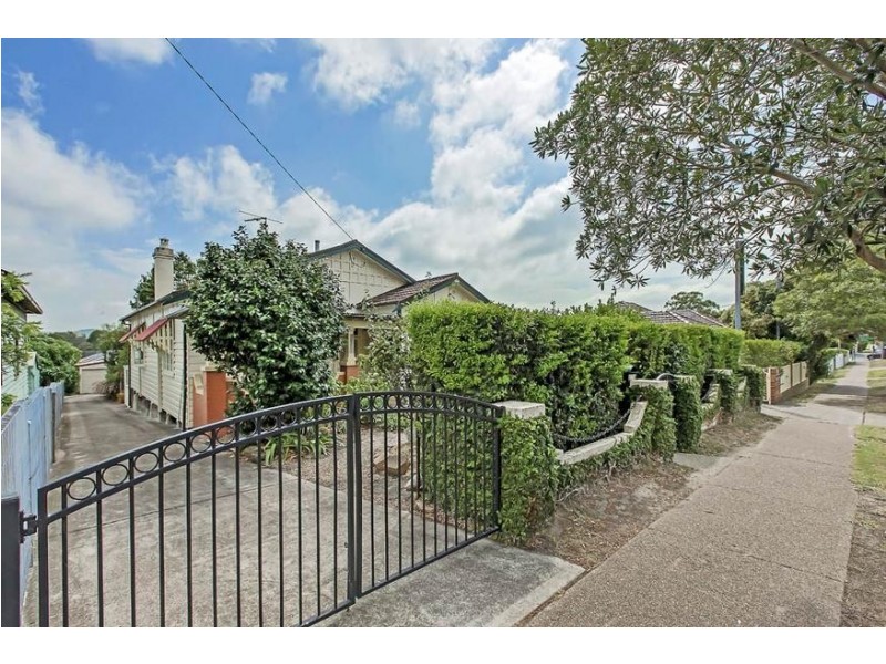 127 The Boulevarde, Toronto NSW 2283