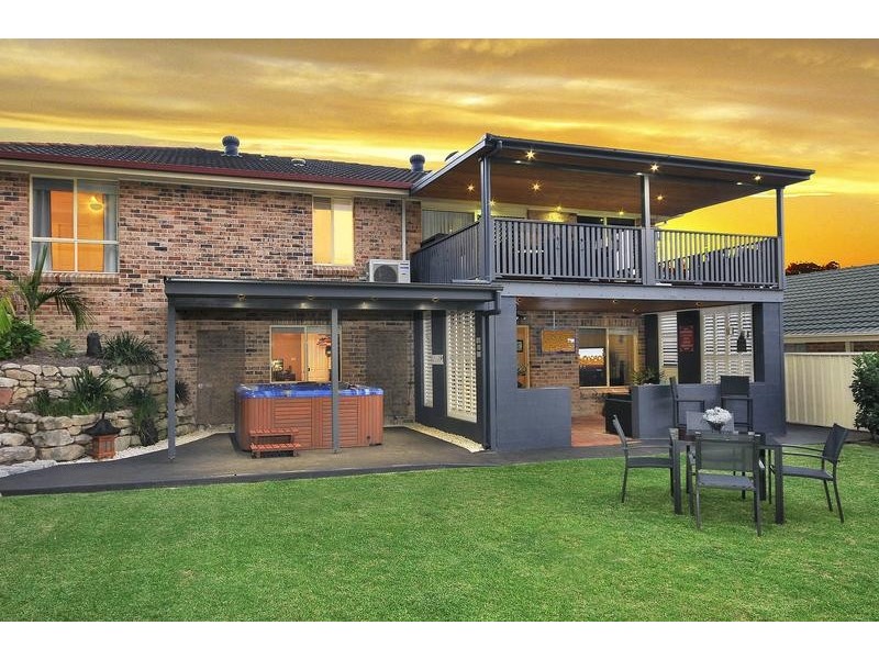 5 Claret Ash Close, Toronto NSW 2283