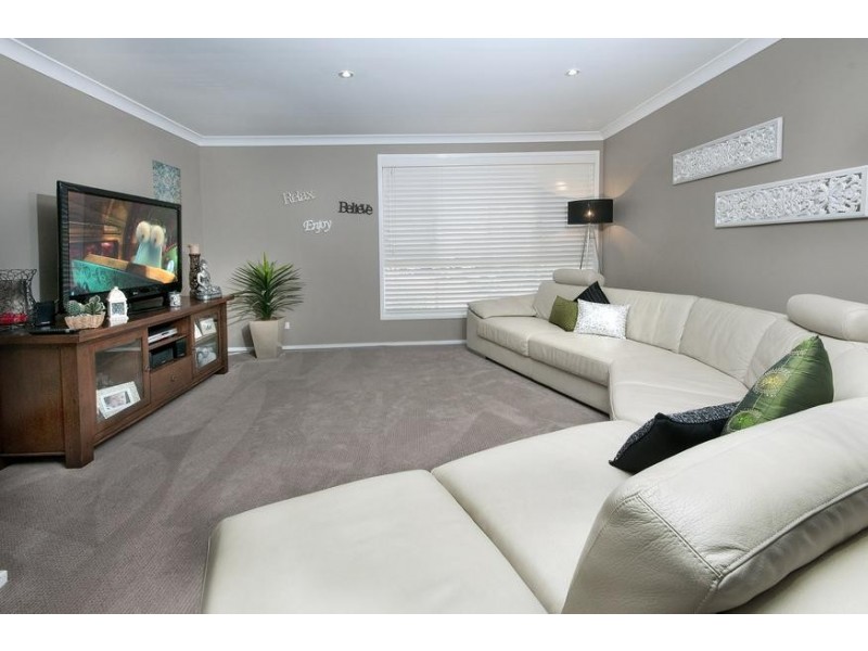 5 Claret Ash Close, Toronto NSW 2283