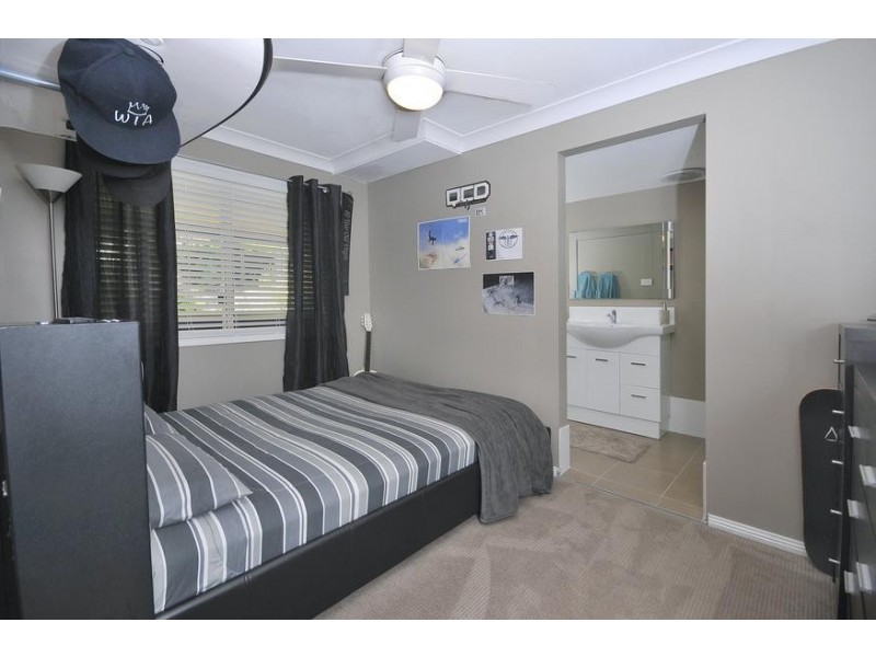 5 Claret Ash Close, Toronto NSW 2283
