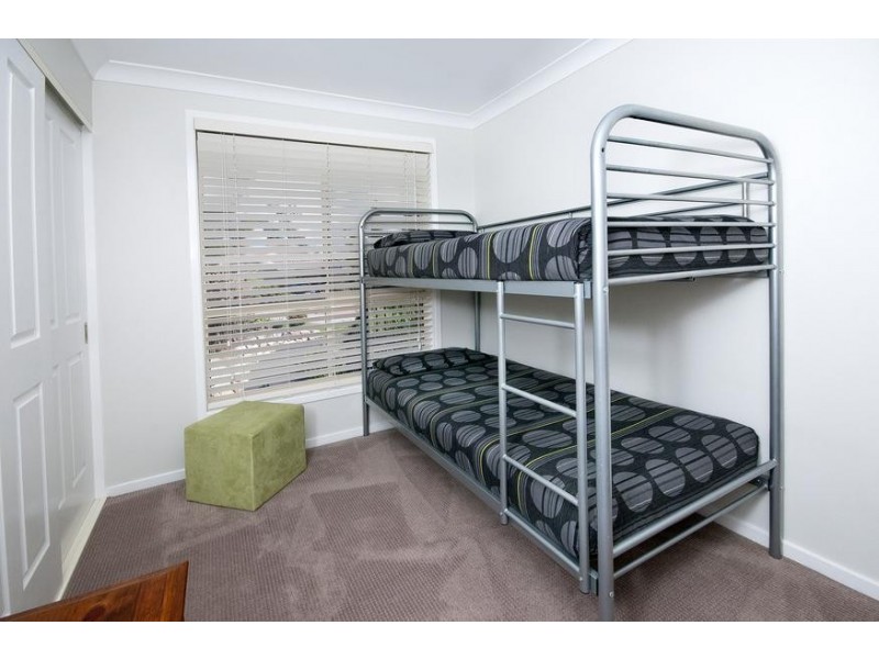 5 Claret Ash Close, Toronto NSW 2283