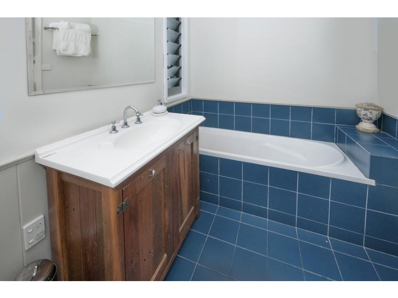 9 Margaret Street, Fennell Bay NSW 2283