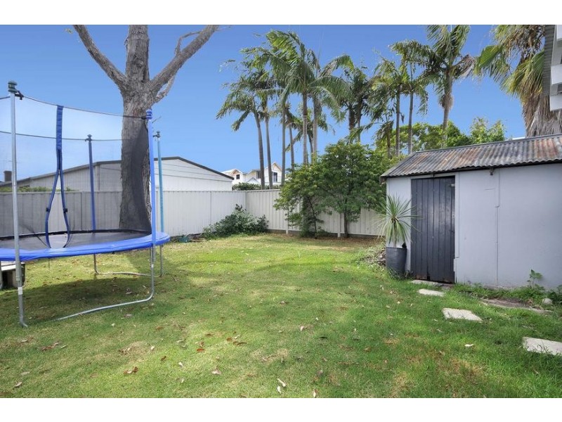 9 Margaret Street, Fennell Bay NSW 2283