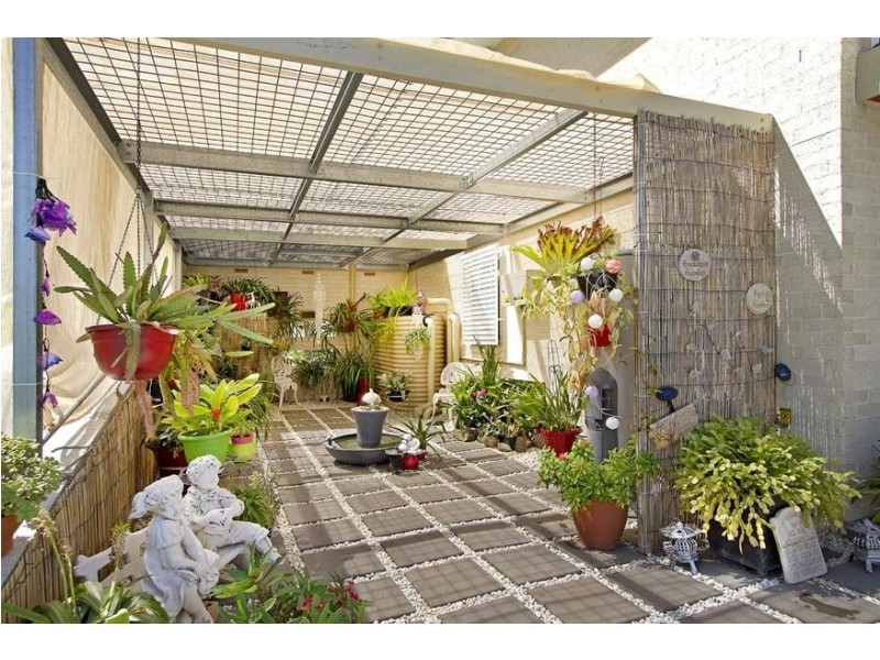 8 Bluerock Close, Fennell Bay NSW 2283