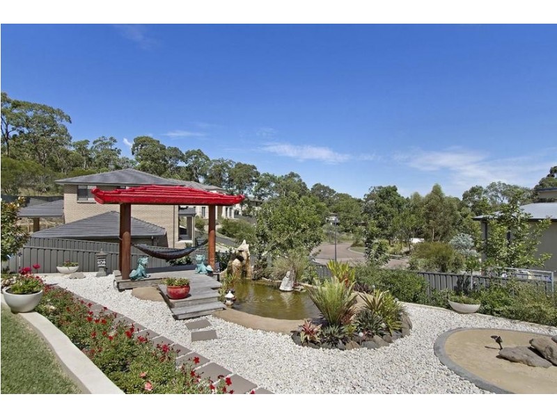 8 Bluerock Close, Fennell Bay NSW 2283