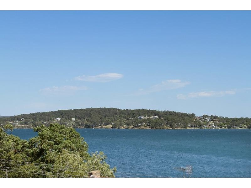 1 Sealand Road, Fishing Point NSW 2283