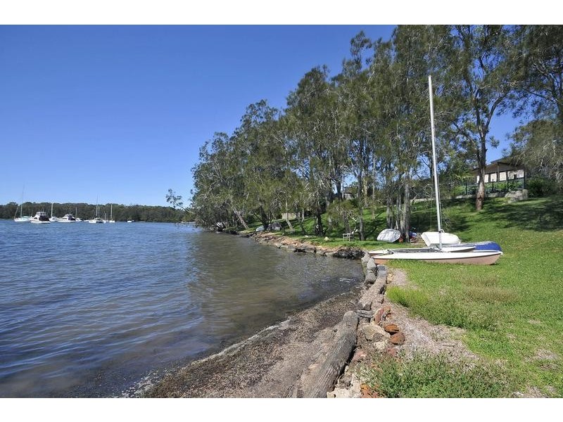 1 Keightley Street, Wyee Point NSW 2259