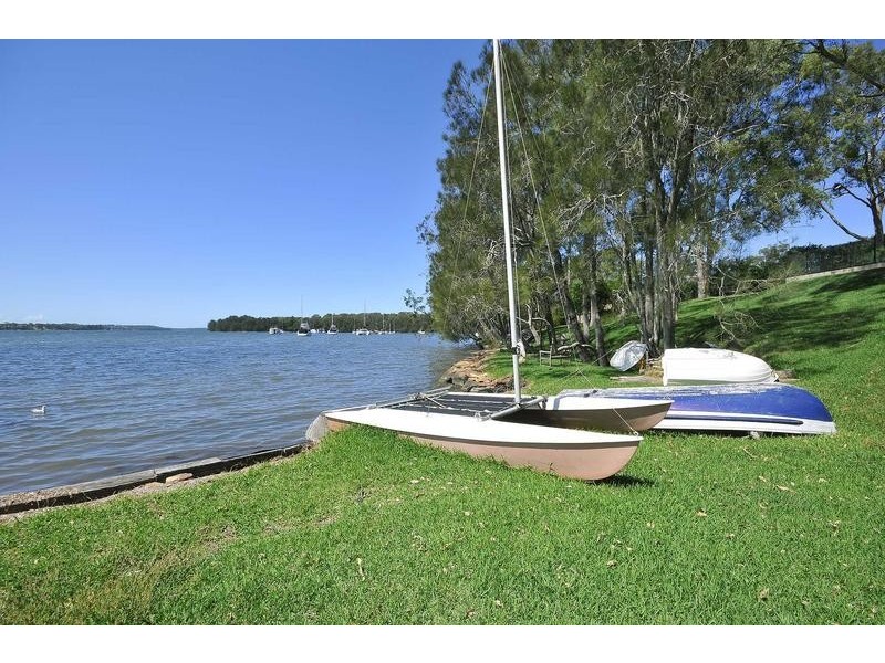 1 Keightley Street, Wyee Point NSW 2259