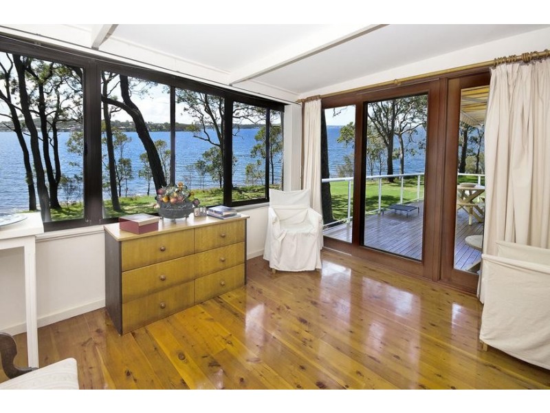 211 Watkins Road, Wangi Wangi NSW 2267