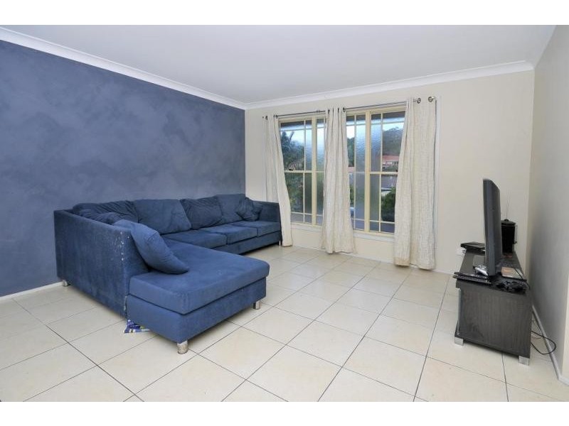 6 Claret Ash Close, Toronto NSW 2283