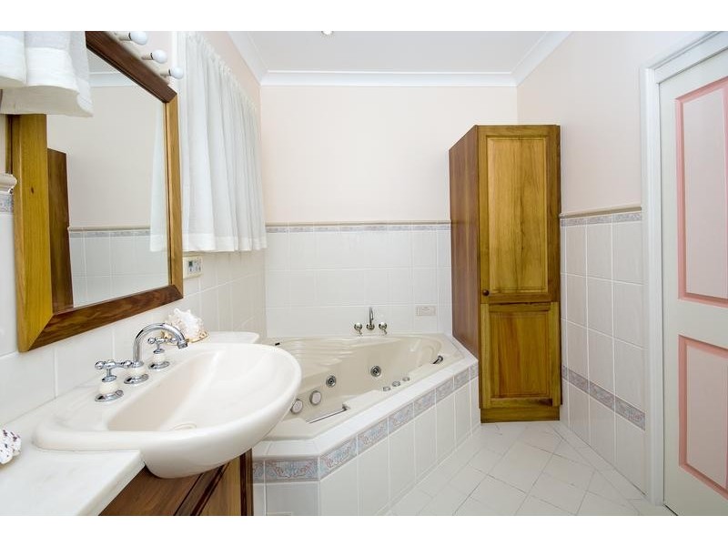 204 Kilaben Road, Kilaben Bay NSW 2283