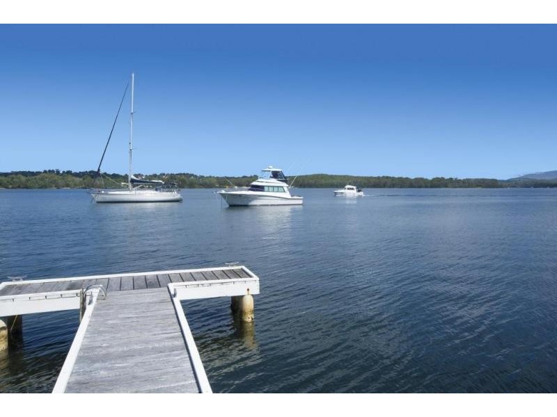 97a Coal Point Road, Coal Point NSW 2283