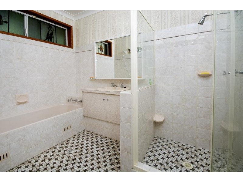 13 Dewrang Crescent, Toronto NSW 2283