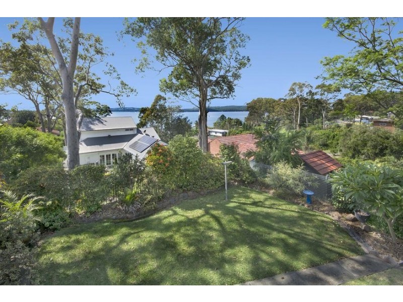 13 Dewrang Crescent, Toronto NSW 2283