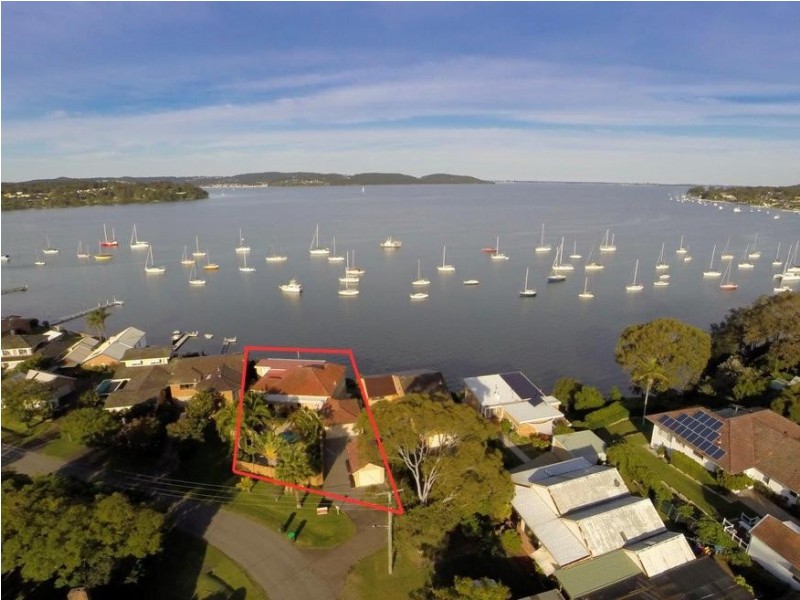 12 Moore Street, Toronto NSW 2283