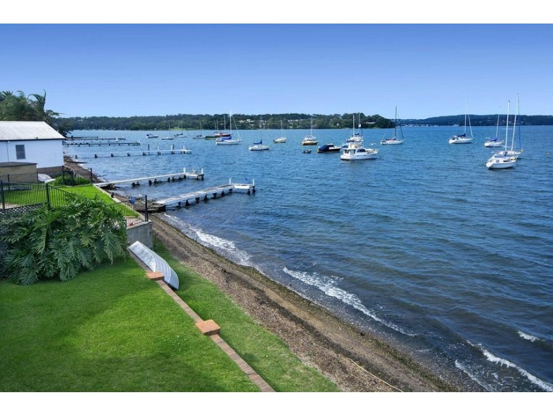 12 Moore Street, Toronto NSW 2283