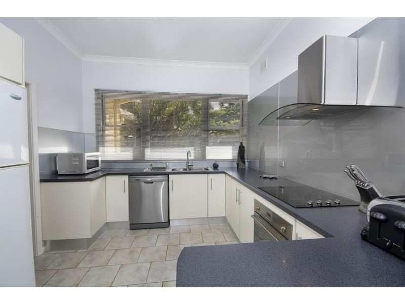 12 Moore Street, Toronto NSW 2283
