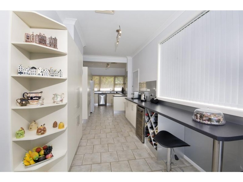 12 Moore Street, Toronto NSW 2283