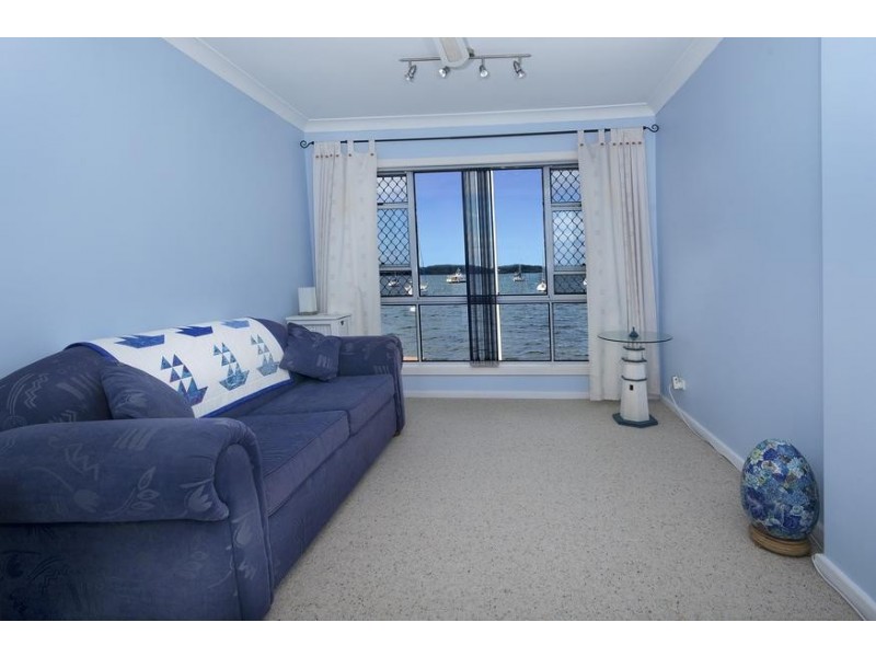 12 Moore Street, Toronto NSW 2283