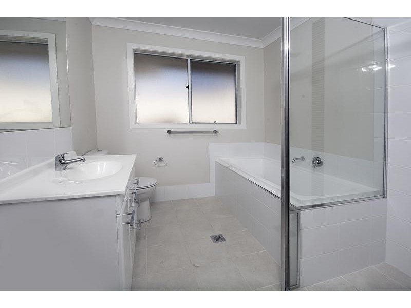 2/22 Galbraith Avenue, Toronto NSW 2283