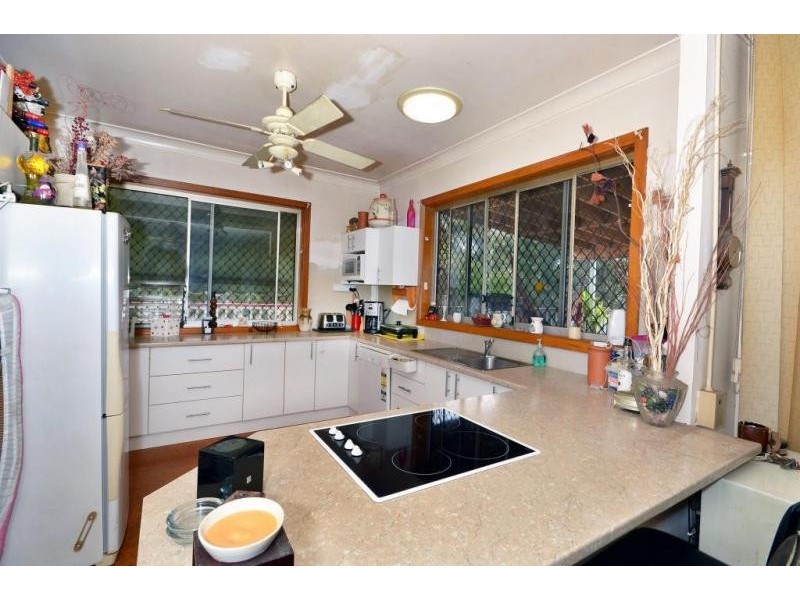 229 Excelsior Parade, Toronto NSW 2283