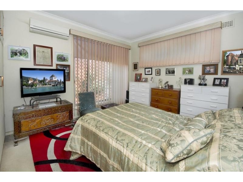 229 Excelsior Parade, Toronto NSW 2283