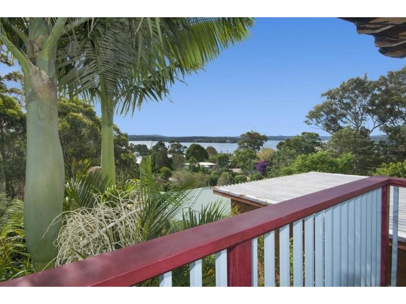 229 Excelsior Parade, Toronto NSW 2283