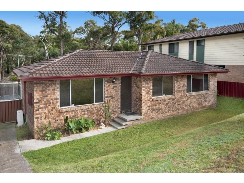 18 Fremantle Drive, Woodrising NSW 2284