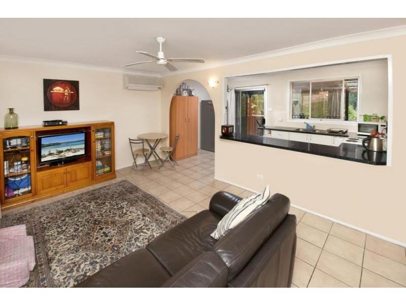 18 Fremantle Drive, Woodrising NSW 2284