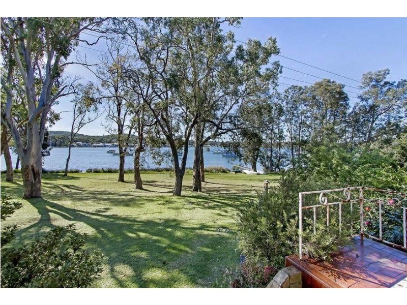 4 Cheapside Street, Rathmines NSW 2283