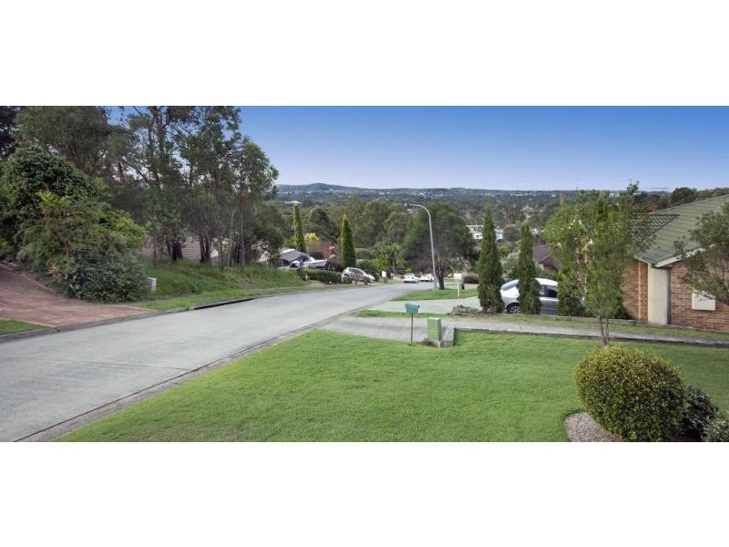 11 Claret Ash Close, Toronto NSW 2283