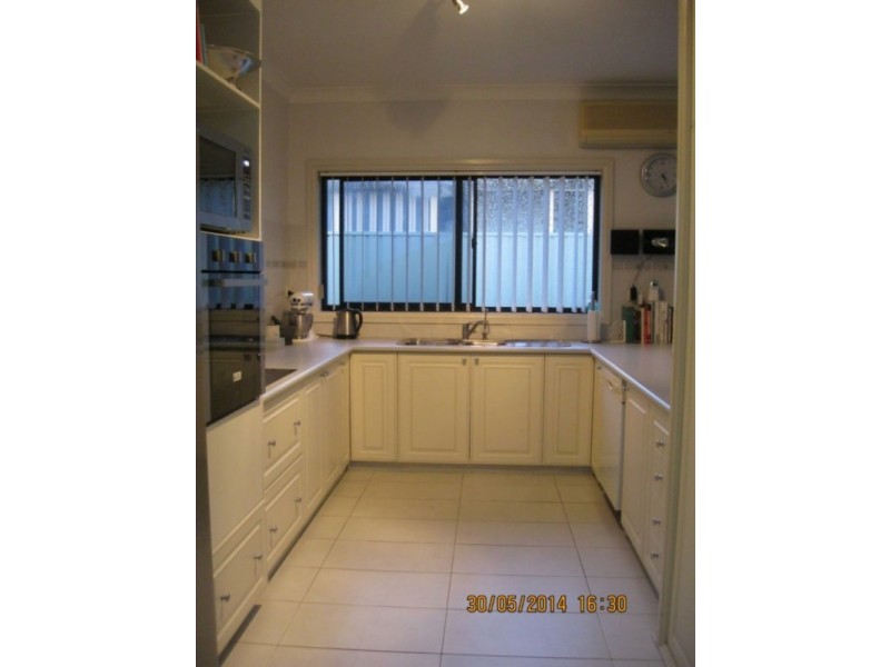 36 Carlisle Row, Fishing Point NSW 2283