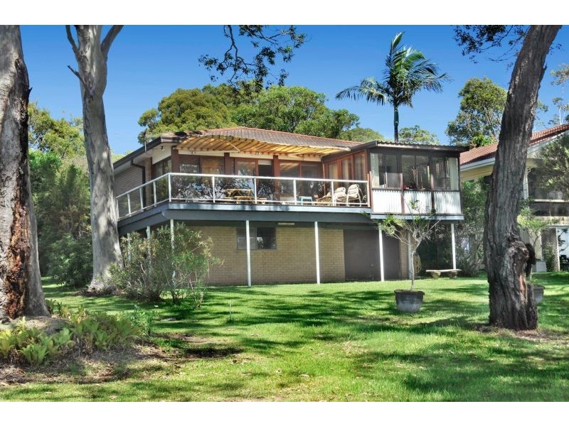 211 Watkins Road, Wangi Wangi NSW 2267